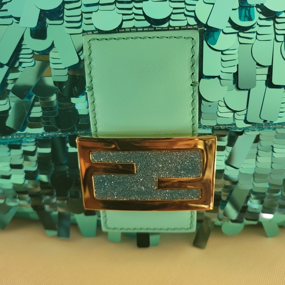 I have the FIRST 25th Anniversary Fendi Baquette Sweet! - Picture 12 of 16